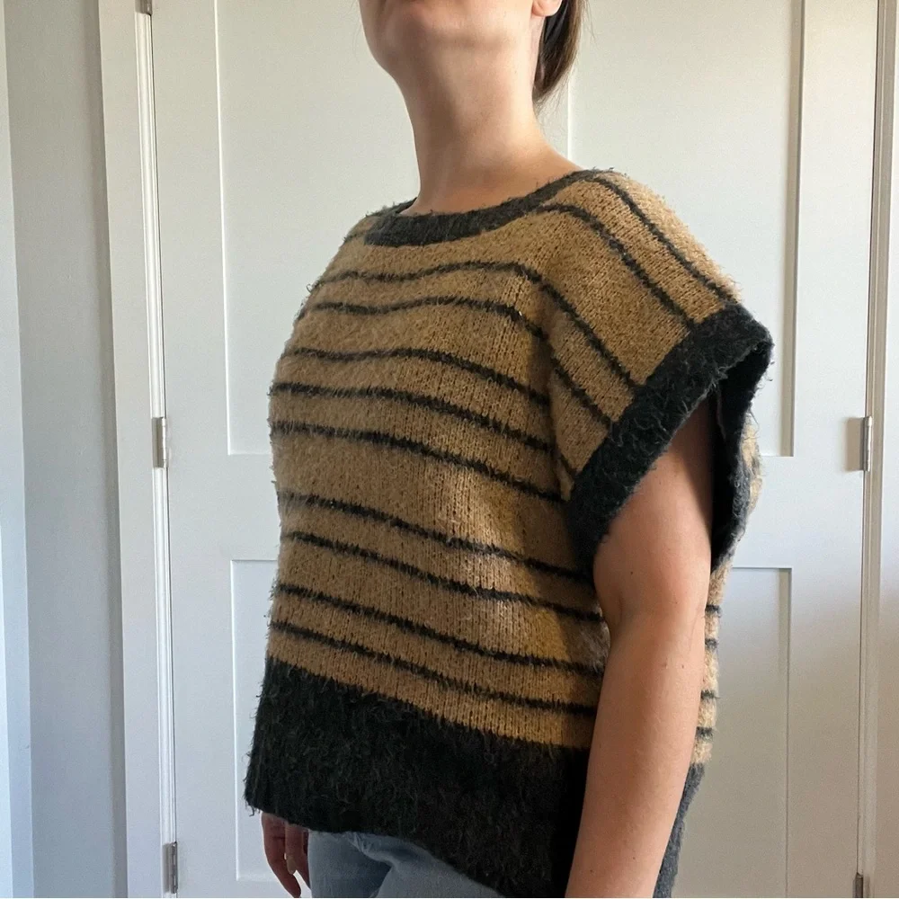 By Together Black and Tan Striped Short-Sleeve Sweater - Large